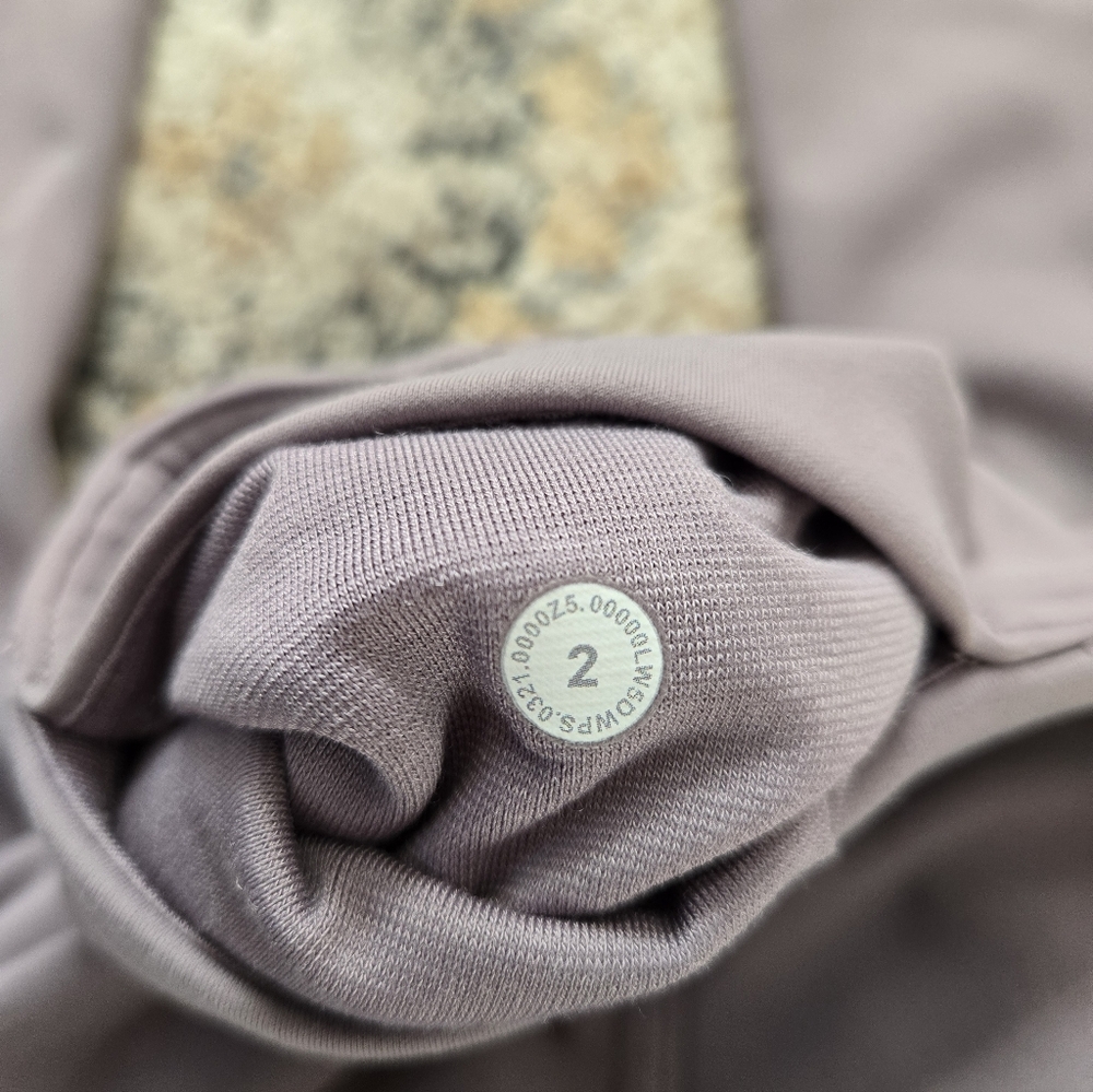 Lululemon InStill High Rise Leggings - Picture 7 of 12